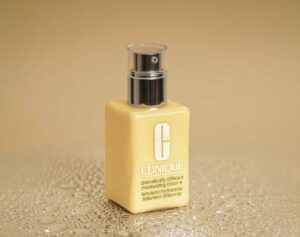 لوسیون مرطوب کننده و آبرسان دراماتیکالی دیفرنت کلینیک