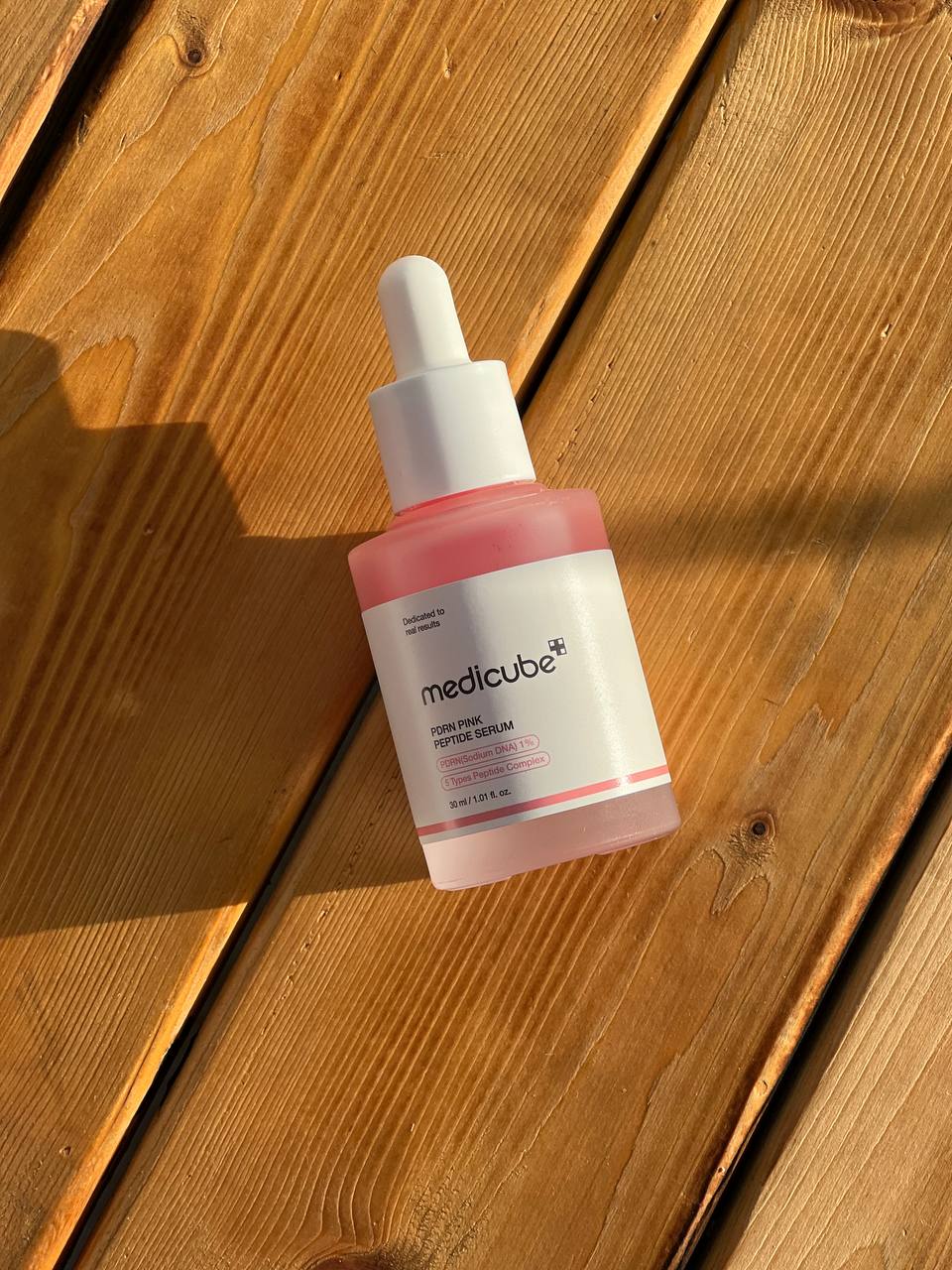 سرم صورتی پپتاید مدی کیوب PDRN