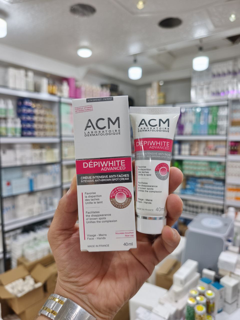 ضد لک قوی حاوی ویتامین C و هیدروکینون