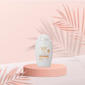 کرم ضد آفتاب اون فلوئیدی مینرال بی رنگ