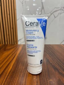 کرم مرطوب کننده و آبرسان تیوپی سراوی Cerave