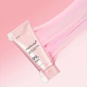 فوم شستشو نیاسینامید صورتی مدی کیوب